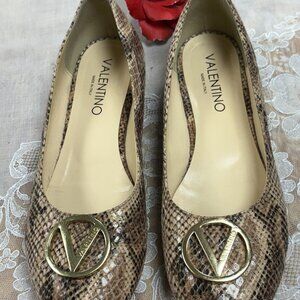 Valentino-Women-Snake print leather-Logo Flat shoes.Sz-10,Italy.Used.